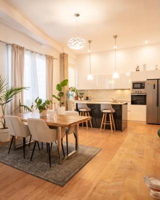 Habitación con Terraza y Baño Privado y Comodidades Compartidas