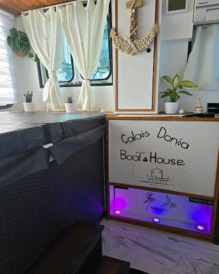 Calaidonia boat house