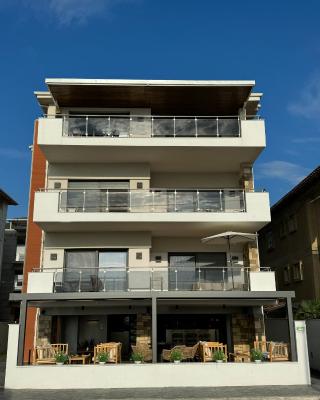 Aqua Mare Luxury Apartments