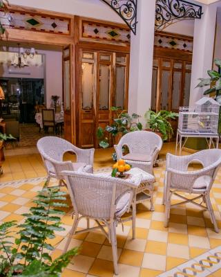 Grand Casa Naranjos, Hospedaje Alteño