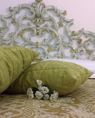 Residenza Due Torri check in presso HOTEL CENTRALE Vicolo Cattani 7