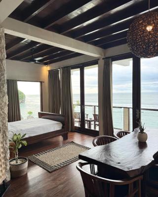 Bale Bingin Beachfront Stay