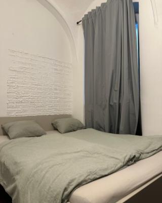 O9B Private room in center Bratislava