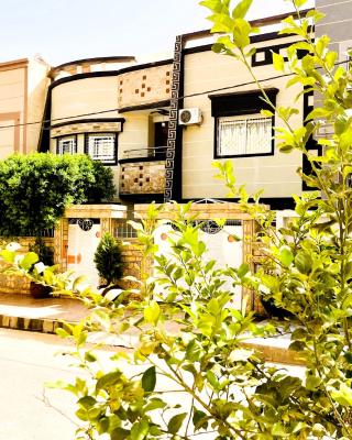 Villa De Luxe, Piscine Idéalement située à Oujda