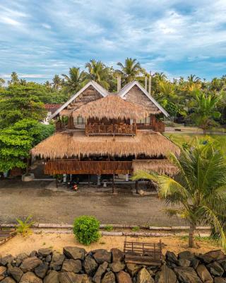 Surf Dom hotel and restaurant