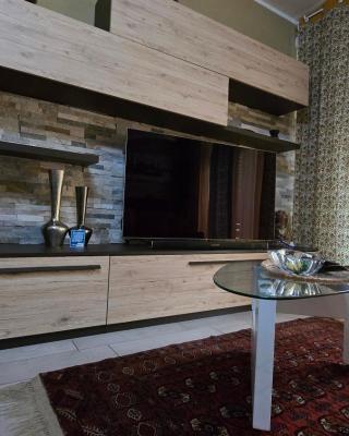 VARESE PRIME - Stylish and large Apartment, Air Conditioning, 2 Baths, 2 Parking, City Centre - Don't just stay, experience Varese as if you were at home