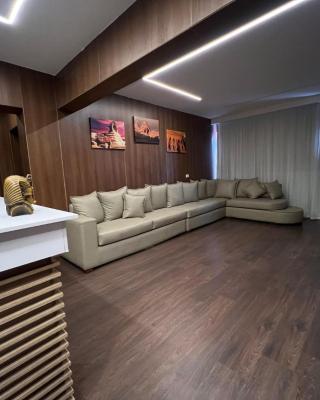 City Hotel