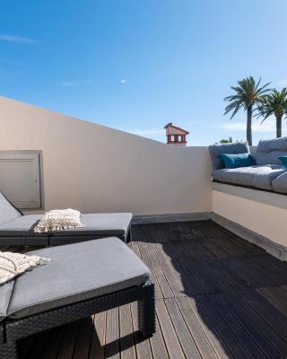 Appartement Dernier Etage Nest in Mandara Beach - Vue Montagne, Antibes Juan-les-Pins Cote d Azur