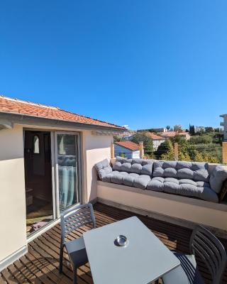 Studio Dernier Etage Le Nid d'Amour - Séjour Romantique, Mandara Beach, Juan-les-Pins