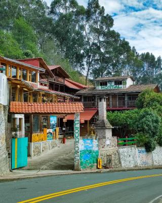 Hostal Cloud Forest