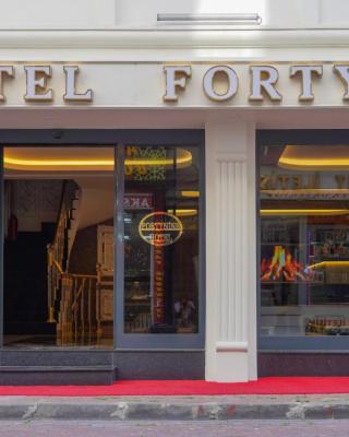 Hotel FORTYNİNE