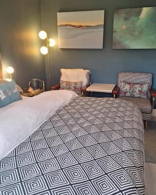 No 12 B&B