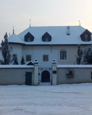 Castle Kaštieľ Kotešová