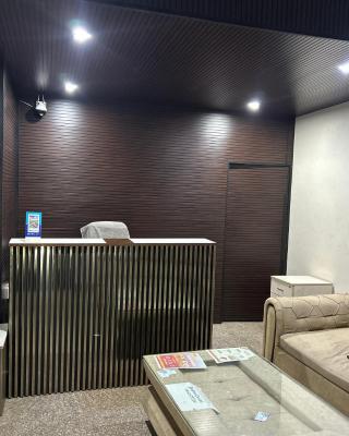 Shree Jee Inn