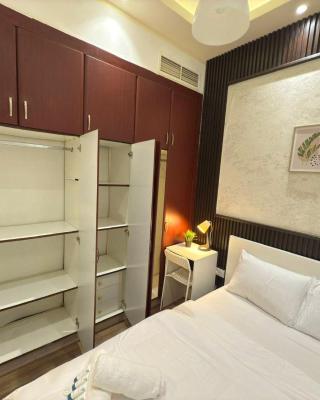 Contemporary Room in Barsha Heights Tecom Near ICM Metro