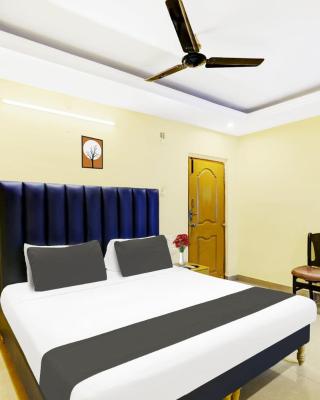 Hotel O Padmavathi Puram Near Railway Station