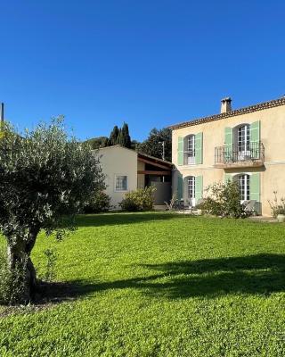 Chambre d'hôtes "La Bastide des Eucalyptus"