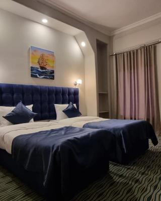Retro Art Boutique Hotel