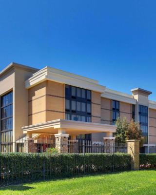 Heritage Inn Suites Houston Sugar Land, Trademark by Wyndham