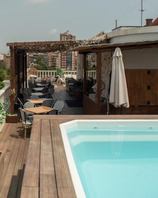 Blanq Carmen Hotel
