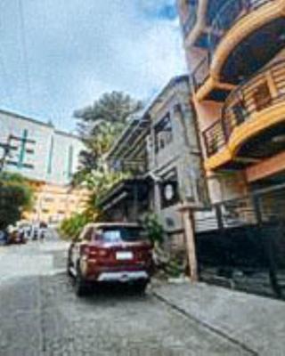 RedDoorz Hostel @ Faes Transient House