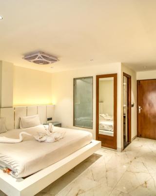 Deep Hotel