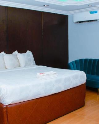 Triple Tee Hotel