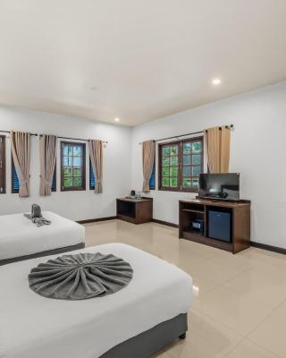 SimPly Stay Fisherman's Village