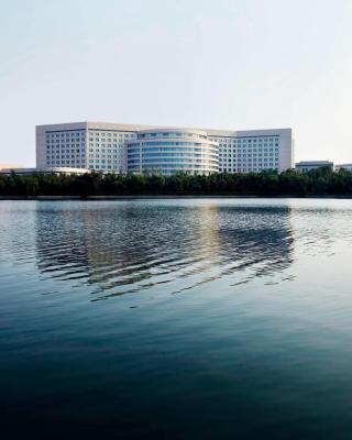 Renaissance Tianjin Lakeview Hotel