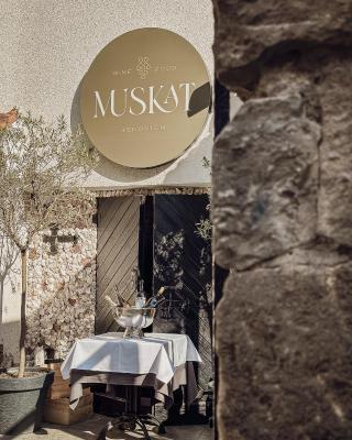 Hotel Dum by Muskat