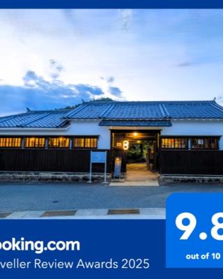Tetsu-juro former Ogunis residence , Himeji Castles back parlor-like"400-year-old inn"