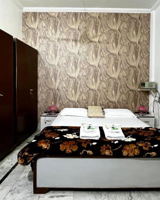 Veena Villa Luxury Suite Ayodhya - 2km from Ram Mandir
