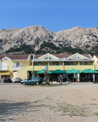 Apartments Mikulan Beach