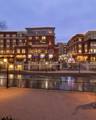 Hotel Indigo Naperville Riverwalk by IHG