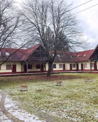 Színes Apartmanok és Kemencés Apartmanok