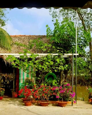 BOSA Homestay - Mekong Riverside