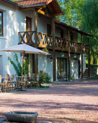 La Ferme aux Biches