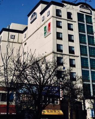 Marco LaGuardia Hotel & Suites