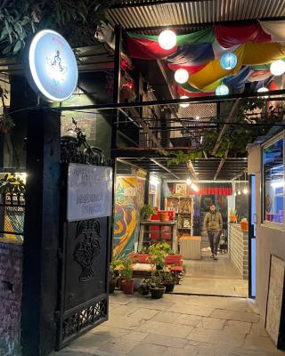 Aarogya Hostel and Restaurant