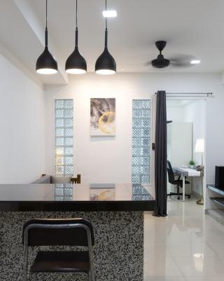 SS15 Courtyard Subang Jaya Sunway European Designer Suite Netflix 100m to LRT #23