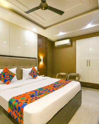 FabHotel Just Inn - Nr Lajpat Nagar Market