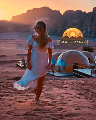 RUM SUNSET BUBBLES lUXURY CAMP