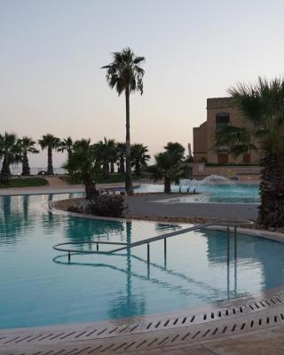 Fort Chambray, Blissful Escape