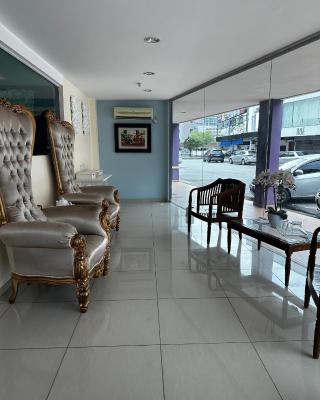 The AvarIa Melaka