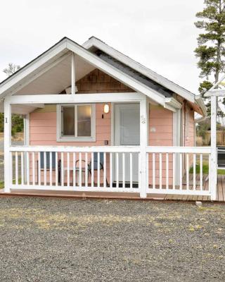 Seascapes Cottage 1-Bed by the Sea w fireplace