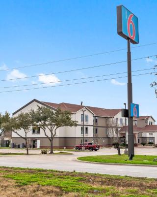 Motel 6-Rosenberg, TX