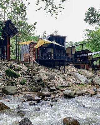Casa Damai Janda Baik - RIVERVIEW TINY HOUSE