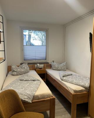 Zwei Bett Zimmer