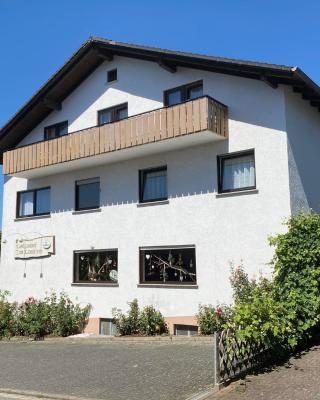 Zum Lahnfelsen Gräveneck