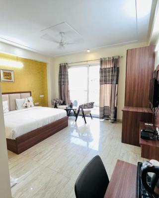 Hotel The Luxe 18 - Golf Course Road